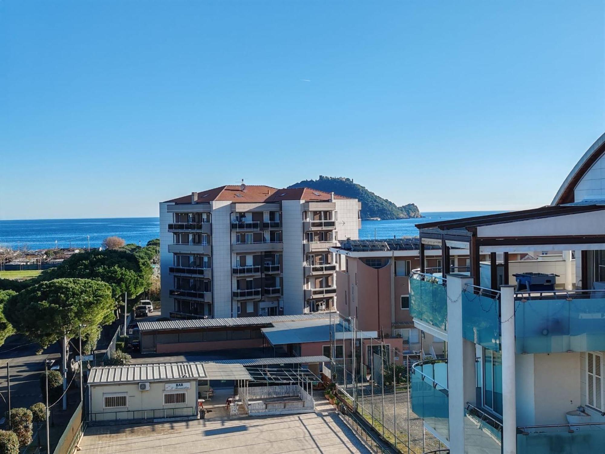 Appartamento Vista Mare Albenga Ngoại thất bức ảnh