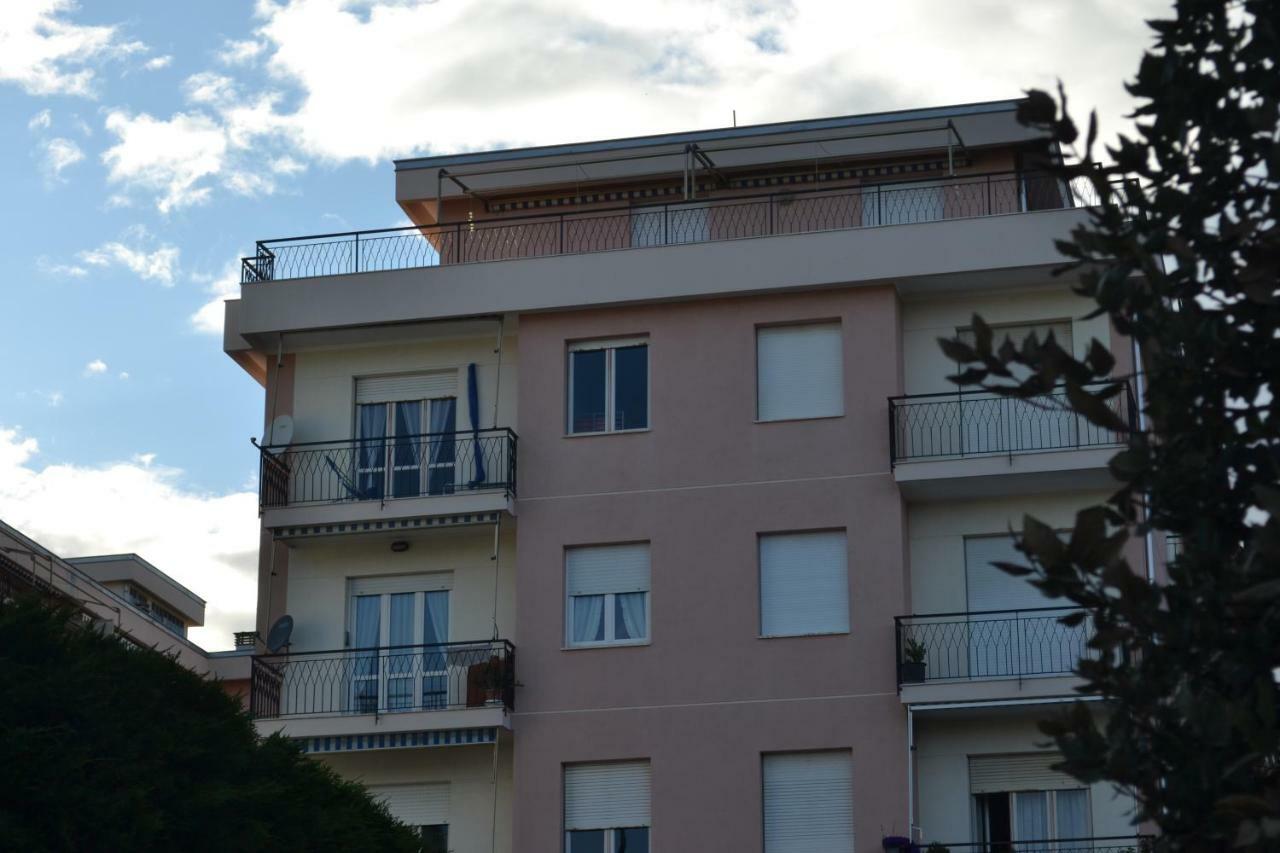 Appartamento Vista Mare Albenga Ngoại thất bức ảnh