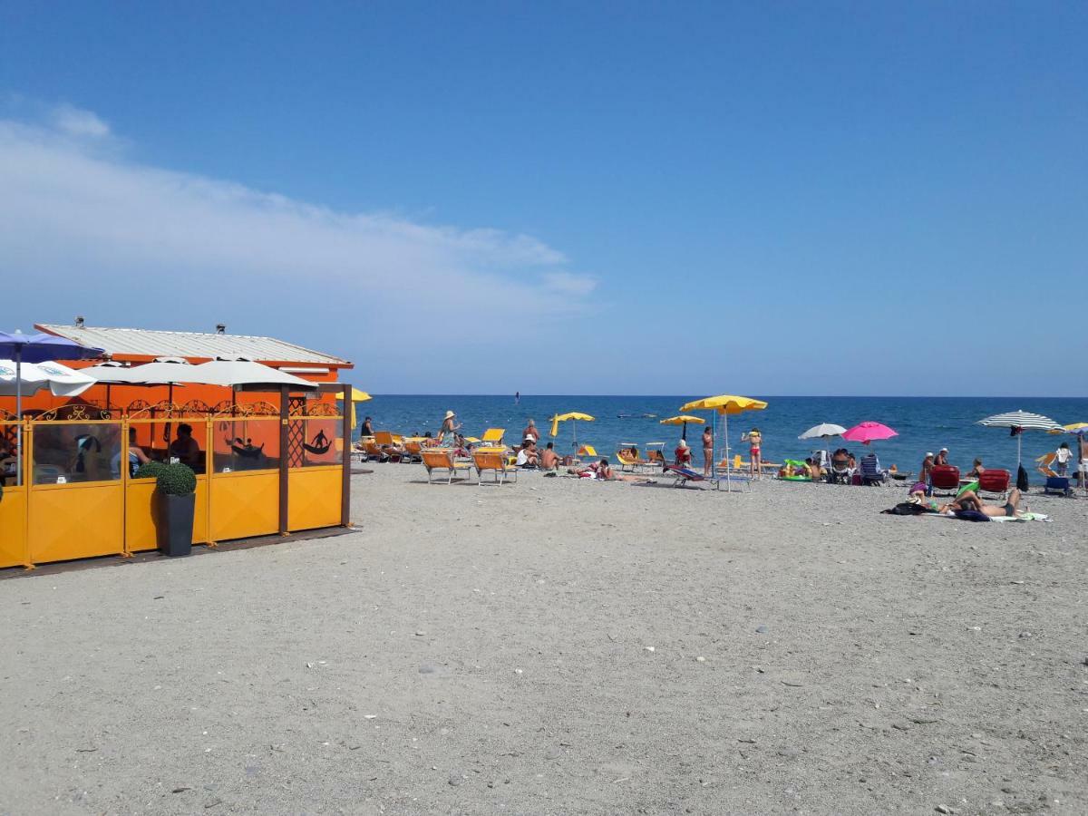 Appartamento Vista Mare Albenga Ngoại thất bức ảnh